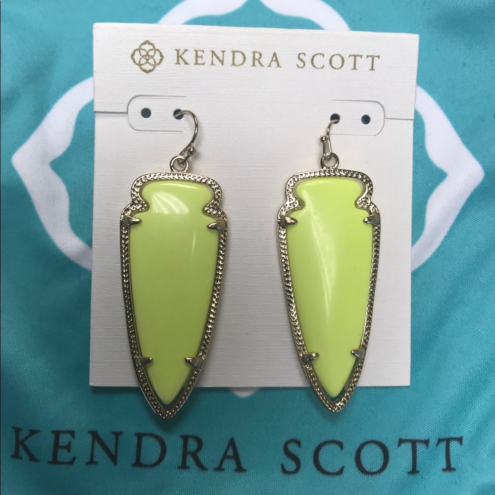 Neon Kendra Scott earrings!